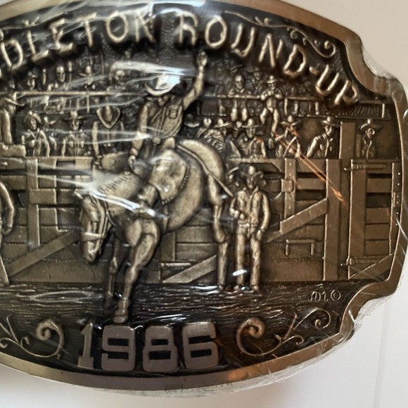 Pendleton Roundup 1986 ADM Award Design Solid Brass Vintage Belt Buckle Wrapped - Picture 4 of 10